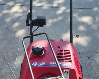 Honda HS520 snow blower