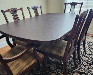 Dining Room Table Henkel Harris (has matching buffet). Comes with pad to protect table.
