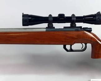 Kimber 82 .22 LR Bolt Action Rifle SN# SVT1092, Fluted Bbl, Leupold M8 6x Scope