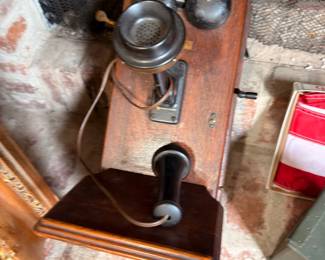 Antique oak wall mounted crank telephone