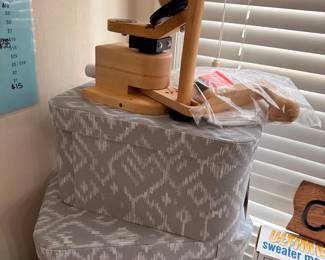 Wooden yarn swift winder with ottoman