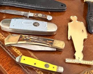 Collection of vintage pocket and folding knives