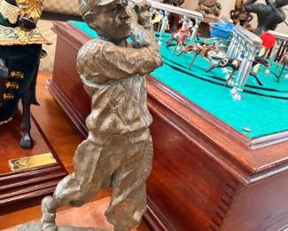 Bronze golfer sculpture statue