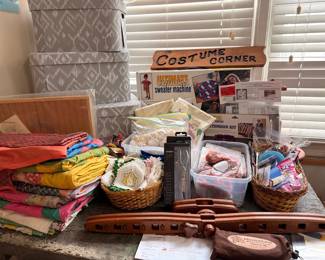 Ultimate Sweater Machine and fabric crafting lot