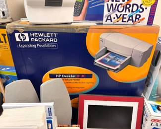 HP DeskJet 812C inkjet printer boxed