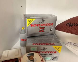 Winchester Super X rifled slug ammunition boxes