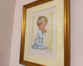Framed praying boy print in gilt frame