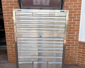 Steel Tek Rolling Tool Cabinet