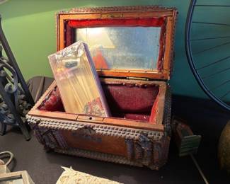 Tramp Art box