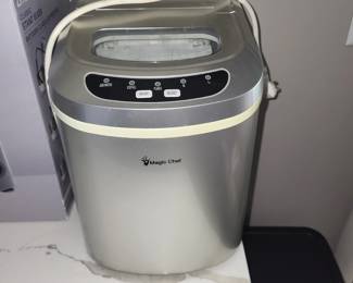 Magic Chef Portable Ice Maker