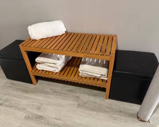 Bench with a lower slatted shelf