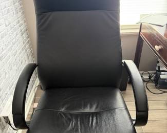 black executive swivel office chair