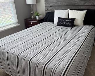 Queen Bed