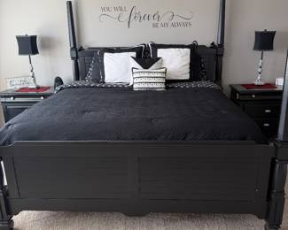 American Signature Plantation Cove Canopy King size Bed