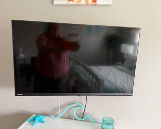 Toshiba model #32V35KU 32-inch HD LED Smart TV
