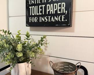 fun bathroom decor