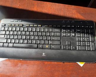 Logitech MK520 wireless keyboard