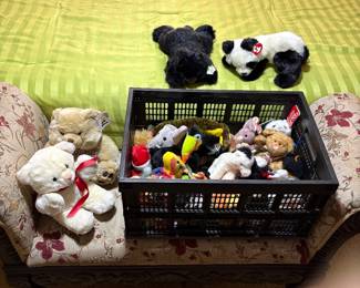 Fabric bench seat, Vintage TY beanies, Plushies, Cole Beanies