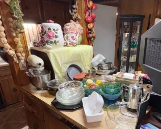 Pyrex, Corelle, Corning ware, Serving Dishes