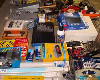 Fluorescent Bulbs,  Furl injection tester, 