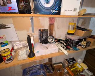 Full range driver, Wrenches, socket sets, Router, Antrotor, Flashlights 