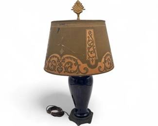Lot 652 Vintage Ceramic UrnStyle Table Lamp