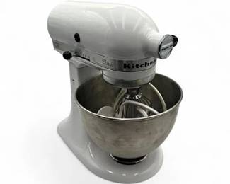 Lot 492 KitchenAid Classic Series 4.5 Qt TiltHead Stand Mixer Model K45SSWH