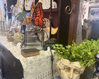 beautiful planter/head vase, butterfly lamp, runner