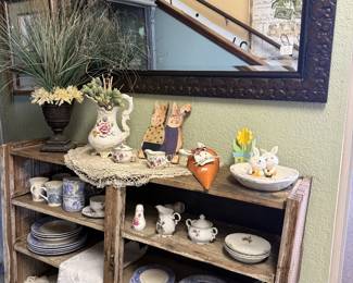 tea pots, vintage dishes, wooden wall hangings