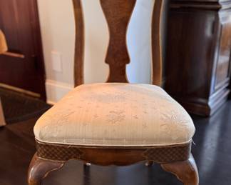 Set of 8 Drexel Heritage Queen-Anne Style Dining Arm Chair with Cabriole Leg & Hoof Foot. Each Measures 19" W x 20" D with 20" Seat Height. Photo 1 of 5. 