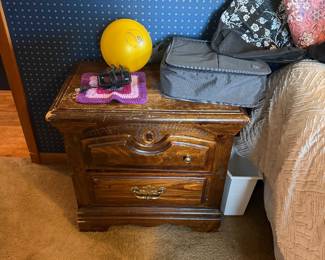 Set of nightstands 
