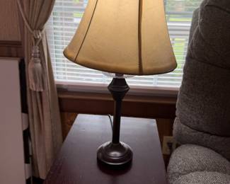 Table lamp