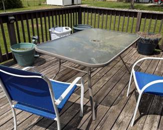 Patio table chairs