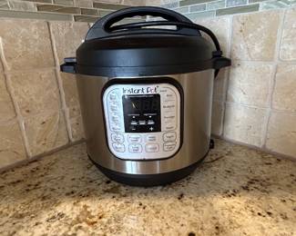 Instant Pot Duo 7-in-1 Electric Pressure Cooker. 