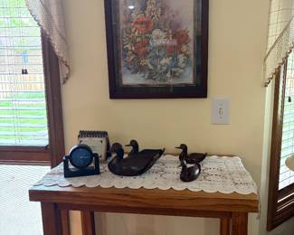 Oak table, duck decor, painting 