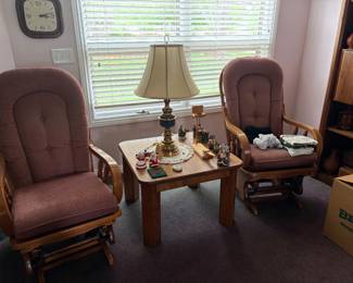 Gliding rockets, side table