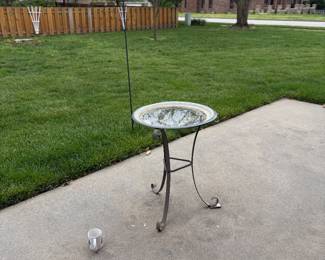 Bird bath