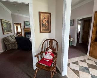 Captains chair, artwork