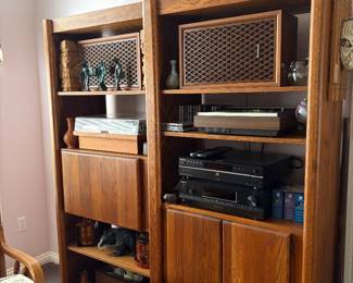 Stereo system, vintage Sonics speakers, cabinets 