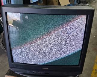 Panasonic 32" Color CRT Television