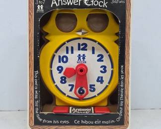 Tomy Answer Clock for Kids