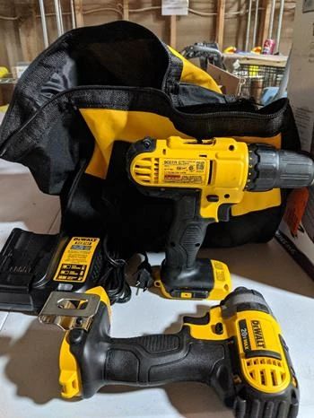 DEWALT 20V MAX Cordless Drill/Impact 2 Tool Combo Kit with Charger, and Bag