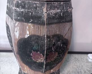 Vietnamese antique box 