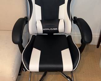 Game chair