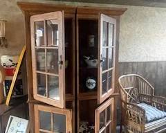 two display pieces
