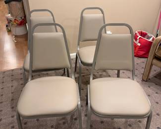 4 Metal Chairs 