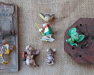 MOUSE TRAPS 