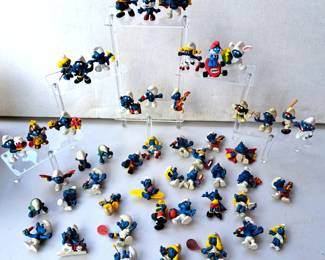 MOST HONG KONG SMURF FIGURINES LOT 