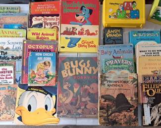 CHILDRENS BOOKS LOT