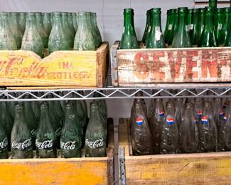 COKE CRATES 7-UP 
